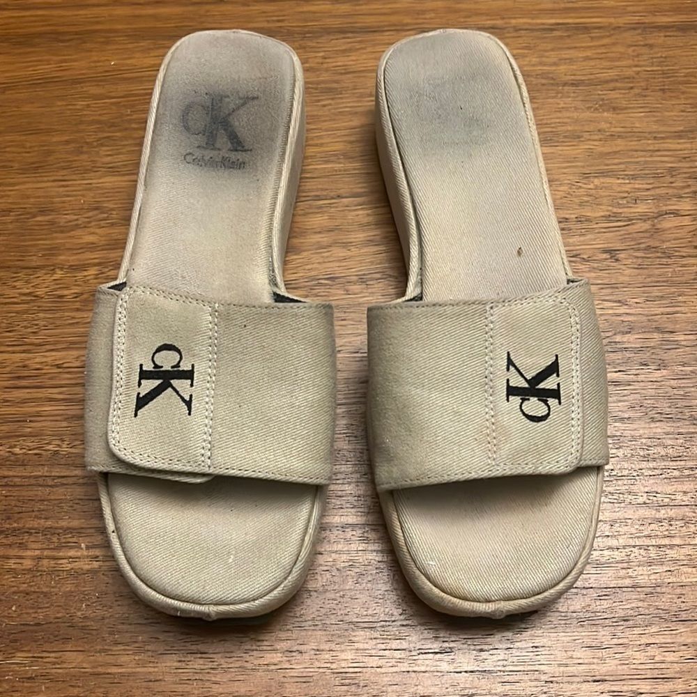 Vintage Calvin Klein sandal